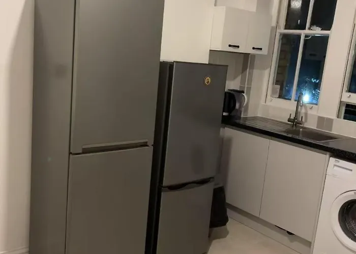 Spacious Room In Elephant And Castle
